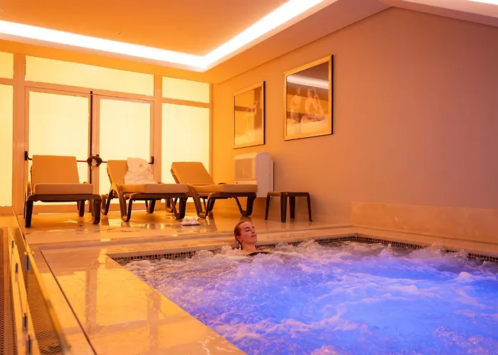 Gale Collection Hotel 4*